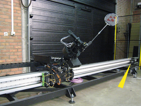 MC33-64 - Jada the badminton robot